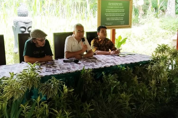 Direksi PT PSS saat berbincang dengan awak media. (Foto : Gie)