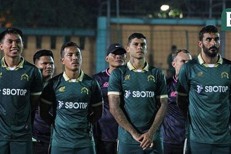 Jersey Tira Persikabo saat perkenalan pemain pada 23 Februari 2020.