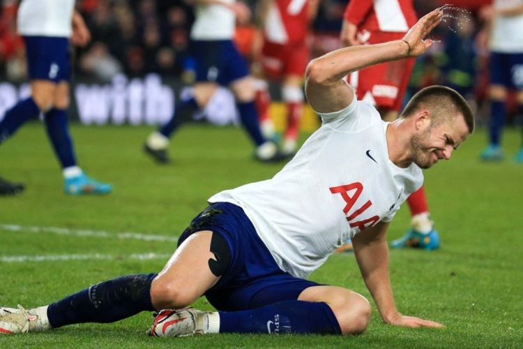 Bek Tottenham Hotspur Eric Dier kecewa gagal di Piala FA. (Foto: olenas.id/Talk Sport)