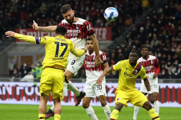 Laga AC Milan melawan Bologna yang berakhir imbang 0-0 menjadikan perebutan Scudetto di Liga Italia kian ketat. (Foto: olenas.id/Football Italia)