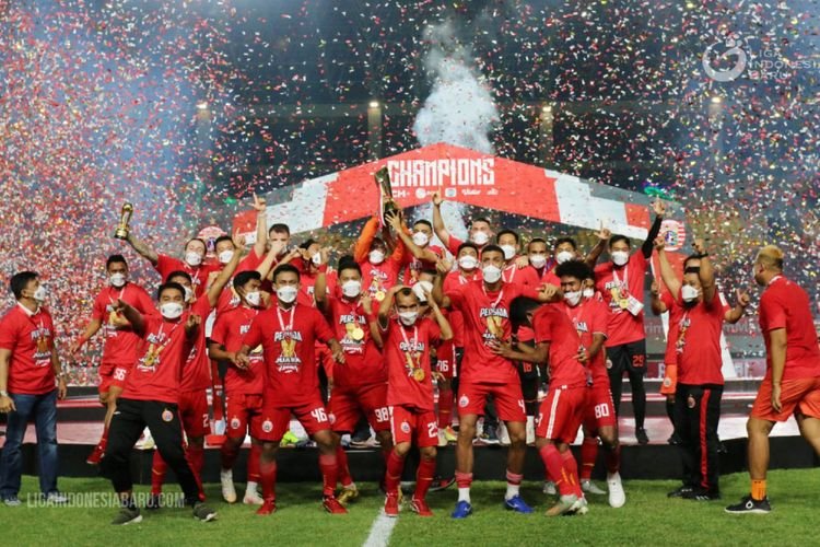 Persija Jakarta juara Piala Menpora 2021 usai mengalahkan Persib Bandung 2-1. (Foto: olenas.id/ligaindonesiabaru.com)