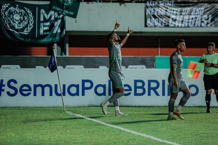 Selebrasi Silvio Junior (Foto : Persebaya)