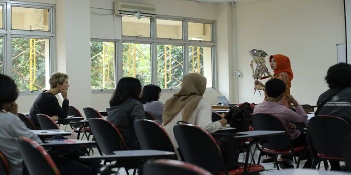 Suasana kuliah di salah satu fakultas