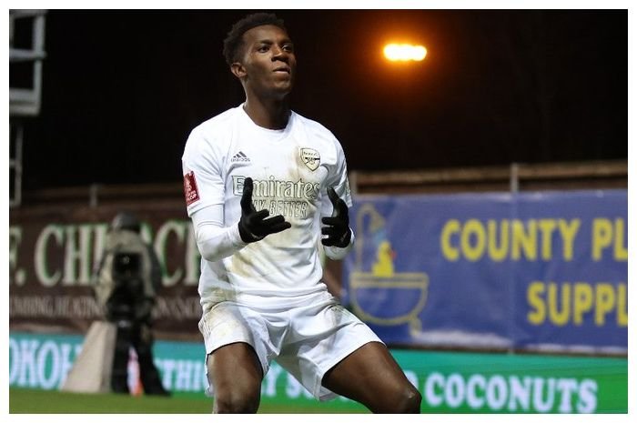 Arsenal memburu gelar ganda tetapi akan menghadapi Manchester City di Piala FA. Tampak Eddie Nketiah merayakan gol di laga melawan Oxford United, Selasa, 10 Januari 2023 dini hari WIB..