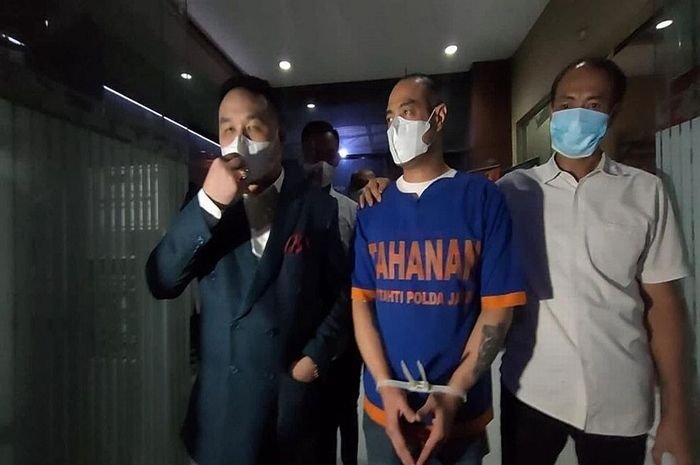 Tok! Hari Ini Polda Jatim Resmi Tahan Ferry Irawan Atas Kasus KDRT Terhadap Venna Melinda