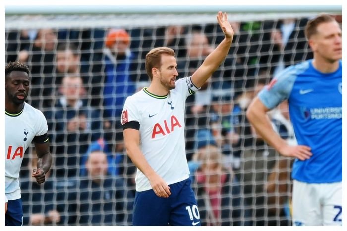 Striker Harry Kane mencetak rekor gol saat membawa tim menang dalam duel Tottenham vs Portsmouth di babak ketiga Piala FA.
