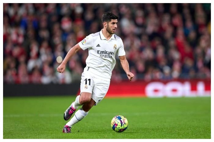 Pemain Real Madrid Marco Asensio dikabarkan menyeberang ke Barcelona.