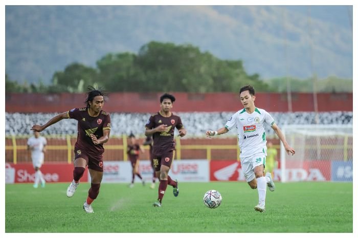 PSM Makassar menghadapi Barito Putera di pertandingan Liga 1 di Stadion Gelora B.J. Habibie, Makassar, Kamis, 9 Februari 2023.