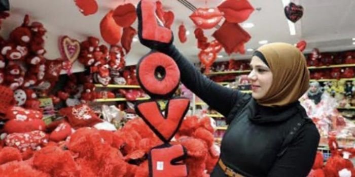 Warga Arab Saudi bebas merayakan Hari Valentine