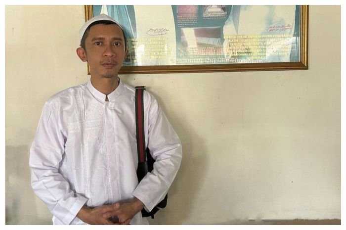 Aming mendapat hidayah sehingga memutuskan hijrah.
