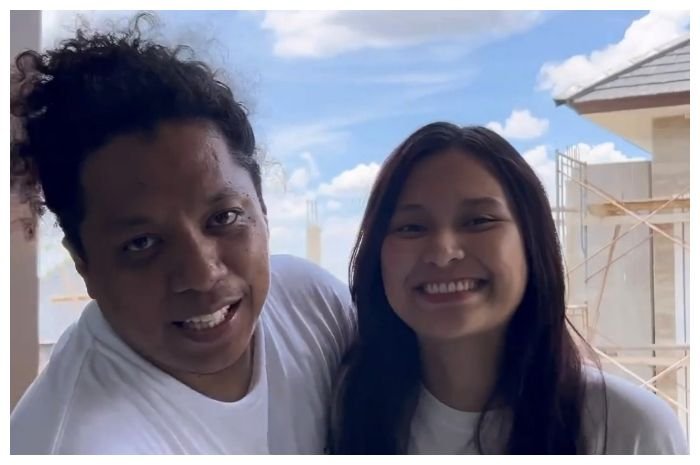 Arie Kriting dan istri, Indah Permatasari