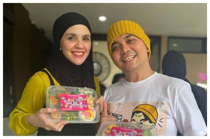 Indra Bekti legowo digugat cerai Aldila Jelita (kiri).
