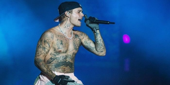 Justin Bieber saat tampil di Budapest, 22 Agustus 2022