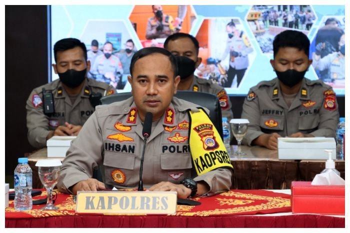 Kapolres Batul AKBP Ihsan.