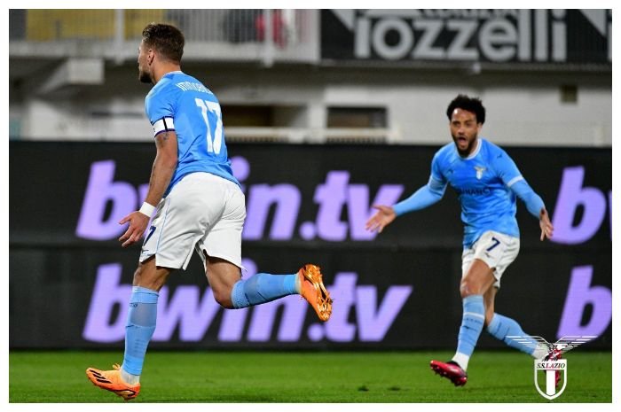 Striker Lazio Ciro Immobile rayakan gol dalam laga lawan Spezia  di Stadion Alberto Picco, Sabtu, 15 April 2023 dini hari WIB. di Serie A Italia di