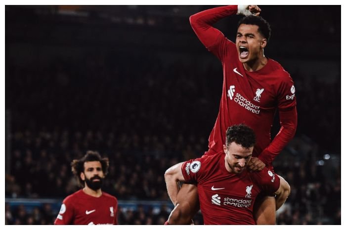 Liverpool merayakan gol di laga melawan Leeds United di Liga Premier Inggris.