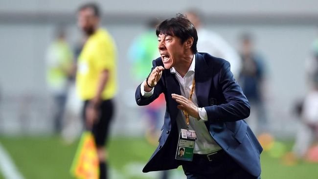 Shin Tae Yong (Foto : AFP)