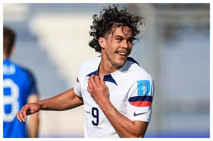 Striker Amerika Serikat Cade Cowell meloloskan tim ke 16 besar Piala Dunia U20 2023.