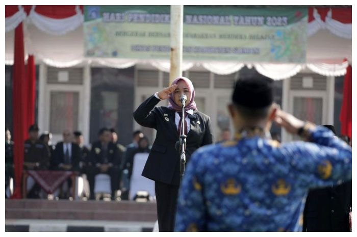 Bupati Sleman Kustini Sri Purnomo singgung soal pendidikan karakter di Hardiknas.