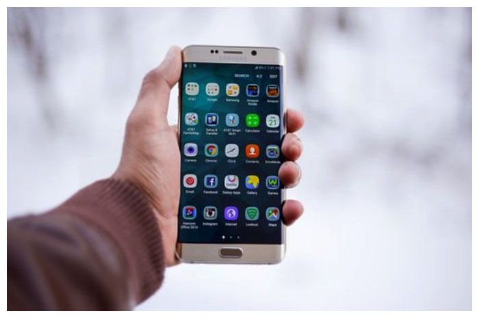 Penjualan ponsel Samsung masih tertinggi.