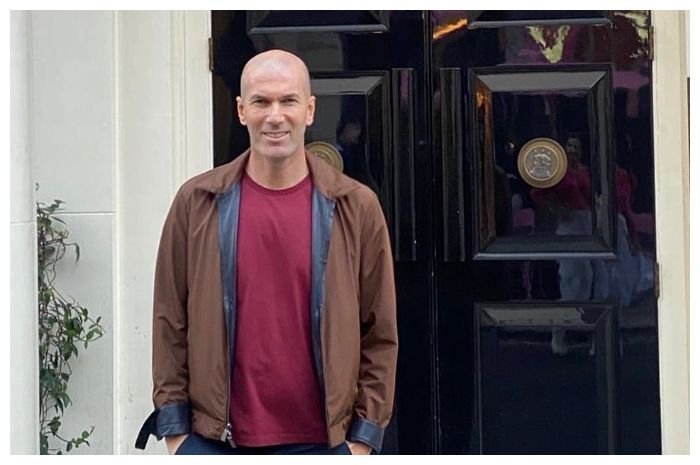 Pelatih Zinedine Zidane.