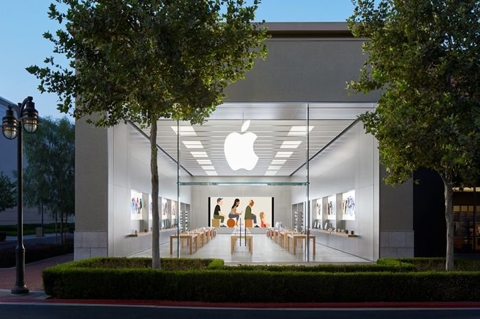 Apple Store di Victoria Gardens Amerika Serikat