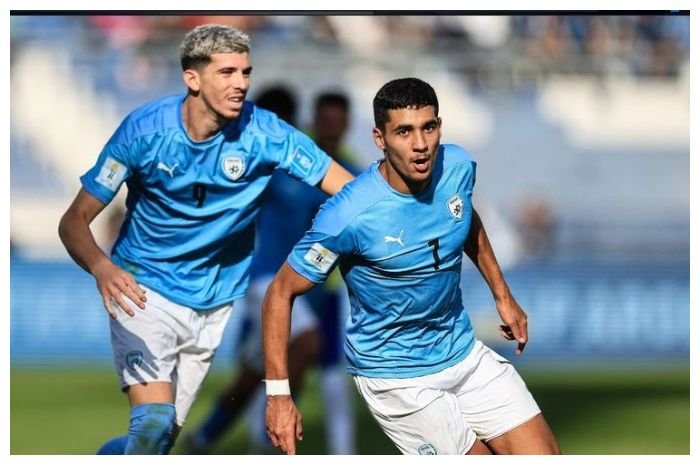 Pemain Israel U20 merayakan gol saat melawan Brasil U20 di Piala Dunia U20 2023.