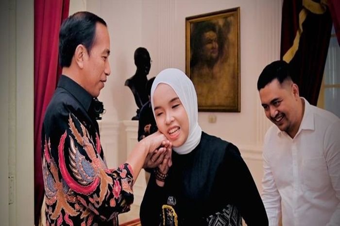 Presiden Jokowi ketika menerima kedatangan Putri Ariani