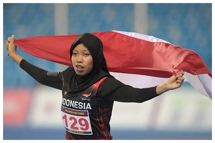Pelari Indonesia Karisma Evi Tiarani raih emas di ASEAN Para Games 2023.