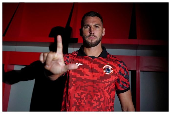 Striker Marko Simic kembali ke Persija Jakarta.