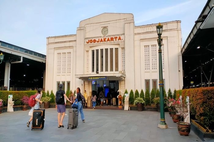 Stasiun Yogyakarta jadi tempat favorit turis-turis asing