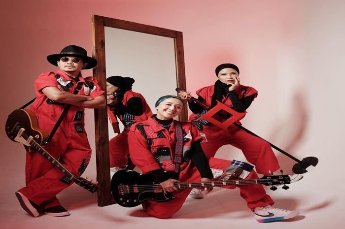 Band Kotak