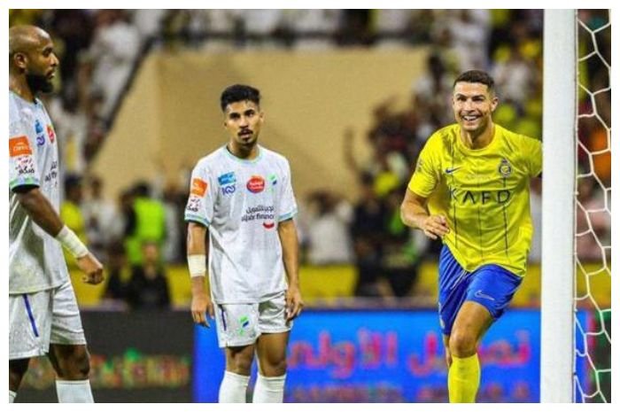 Cristiano Ronaldo (kanan) jadi andalan Al Nassr.