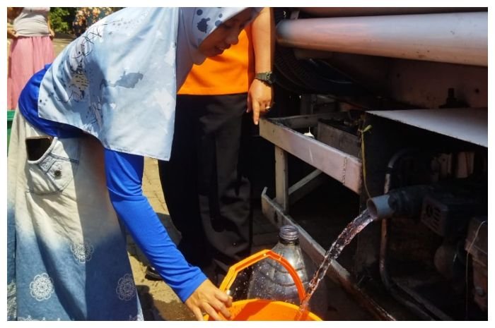 Pengiriman air bersih untuk warga terdampak kekeringan