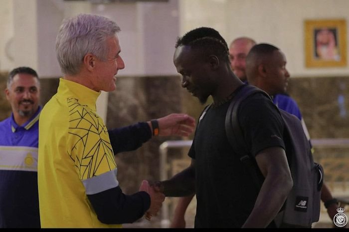 Sadio Mane bertemu pelatih Al Nassr , Luis Castro