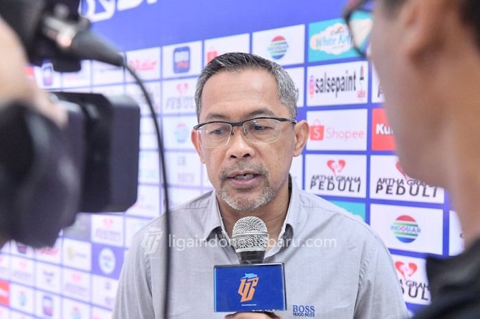 Pelatih Persikabo 1973 Aji Santoso